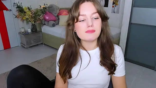 MiracleCurly online show from March 2025 04:23:02 PM