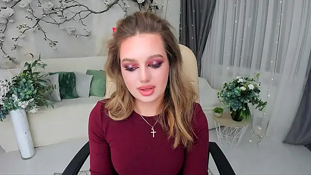 MiracleCurly online show from December 2025 06:05:01 PM