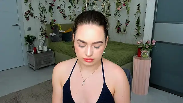 MiracleCurly online show from June 2026 10:30:02 AM