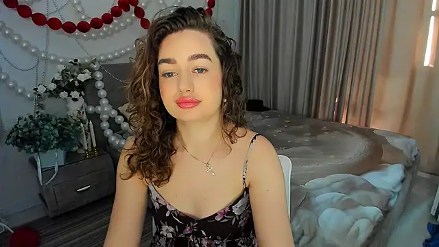 MiracleCurly online show from June 2026 04:06:01 AM