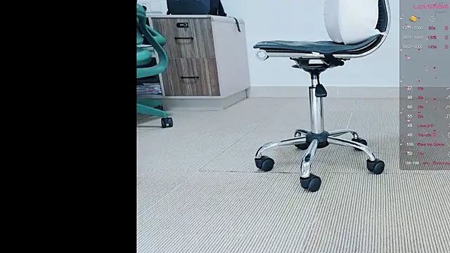 Snapshot of tt50256 chatting on September 2025 06:15:02 AM tt50256 online show from September 2025 06:15:02 AM