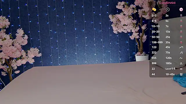 -Mirror-Girl- online show from October 2025 04:11:01 AM