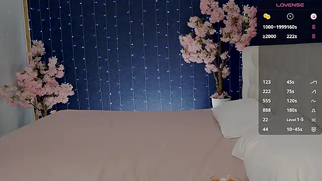 -Mirror-Girl- online show from October 2025 04:37:01 AM