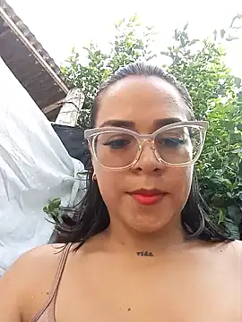 Snapshot of Cristel_Shop chatting on December 2024 08:17:01 PM Cristel Shop online show from December 2024 08:17:01 PM