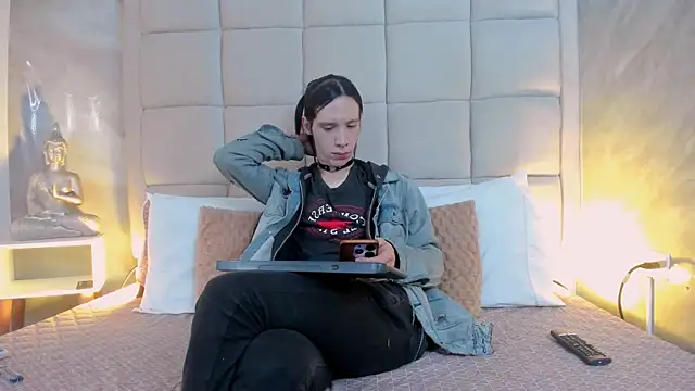 Hecatee 77 online show from September 2025 07:52:01 PM