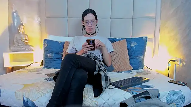 Hecatee 77 online show from October 2025 07:56:01 PM