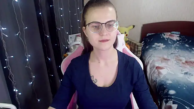MissBrightShine online show from January 2025 03:29:02 PM