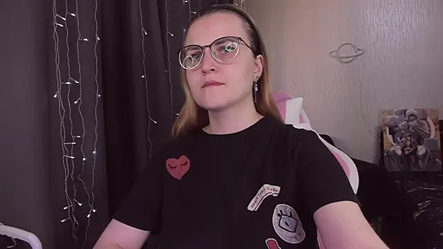 MissBrightShine online show from October 2025 11:51:02 AM