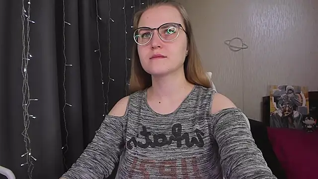 MissBrightShine online show from February 2026 10:42:02 AM