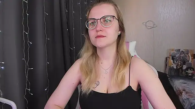 MissBrightShine online show from April 2026 01:56:02 PM