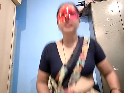 Snapshot of SANJU5888 chatting on March 2026 09:04:01 AM SANJU5888 online show from March 2026 09:04:01 AM