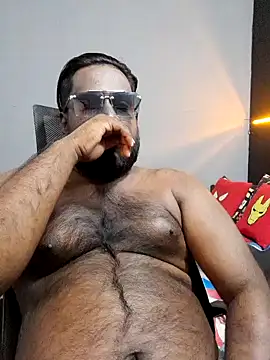 Rayansmith  online show from February 2025 01:41:02 AM