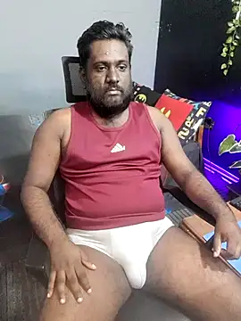 Snapshot of Rayansmith_ chatting on November 2025 10:43:01 PM Rayansmith online show from November 2025 10:43:01 PM