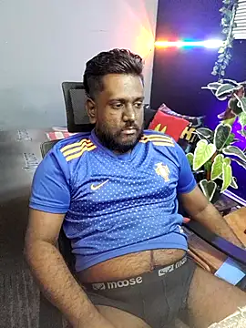 Snapshot of Rayansmith_ chatting on December 2025 10:19:01 PM Rayansmith online show from December 2025 10:19:01 PM