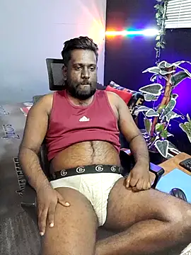 Snapshot of Rayansmith_ chatting on December 2025 11:20:01 PM Rayansmith online show from December 2025 11:20:01 PM