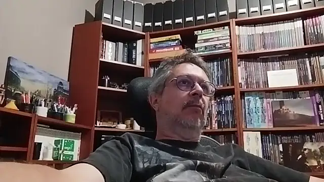 Mandra is a whore online show from September 2025 06:32:02 PM