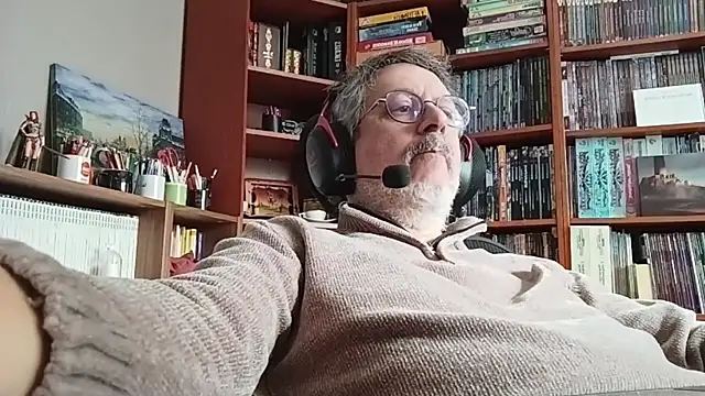 Mandra is a whore online show from October 2025 09:35:02 AM