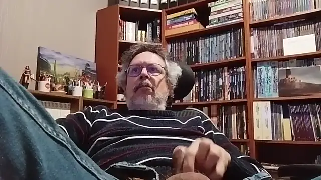 Mandra is a whore online show from November 2025 10:21:02 PM