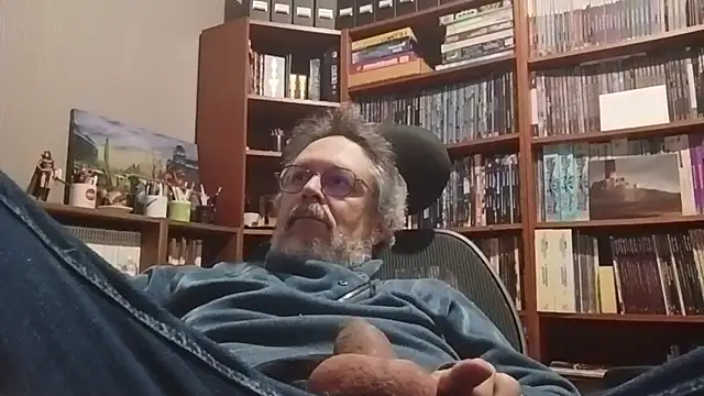 Mandra is a whore online show from November 2025 10:30:01 PM