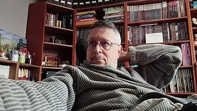 Mandra is a whore online show from November 2025 10:25:02 AM