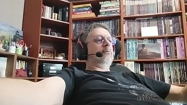 Mandra is a whore online show from November 2025 10:37:02 AM