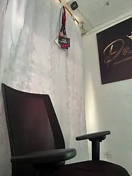 Snapshot of letiziia_sky1 chatting on June 2026 07:56:02 PM letiziia sky1 online show from June 2026 07:56:02 PM
