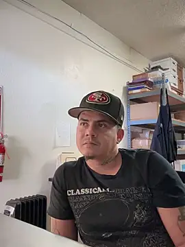 Snapshot of PeterGrandee chatting on December 2024 08:34:01 PM PeterGrandee online show from December 2024 08:34:01 PM