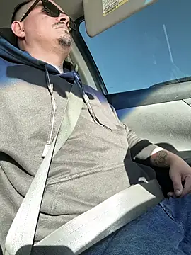 Snapshot of PeterGrandee chatting on January 2025 10:02:01 PM PeterGrandee online show from January 2025 10:02:01 PM