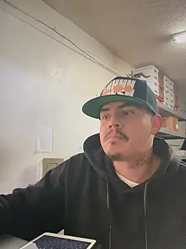 Snapshot of PeterGrandee chatting on January 2025 09:39:02 PM PeterGrandee online show from January 2025 09:39:02 PM