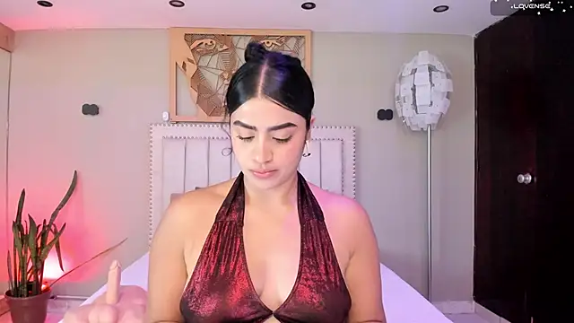 Paula Desousa online show from March 2026 07:55:02 PM