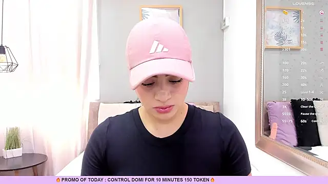 Paula Desousa online show from June 2026 07:36:01 PM
