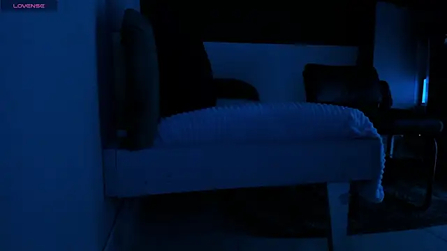 Paula Desousa online show from June 2026 06:56:02 PM
