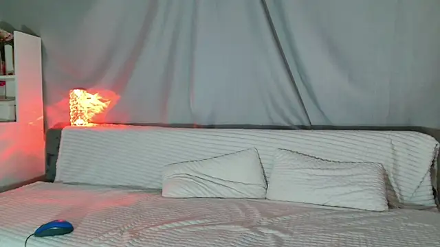 Imcarrieberry online show from January 2025 05:06:01 PM