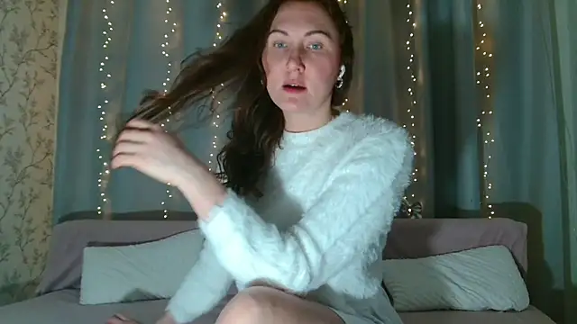 Imcarrieberry online show from February 2025 03:30:02 PM