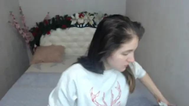 Holliy Cooper online show from January 2026 09:23:02 AM