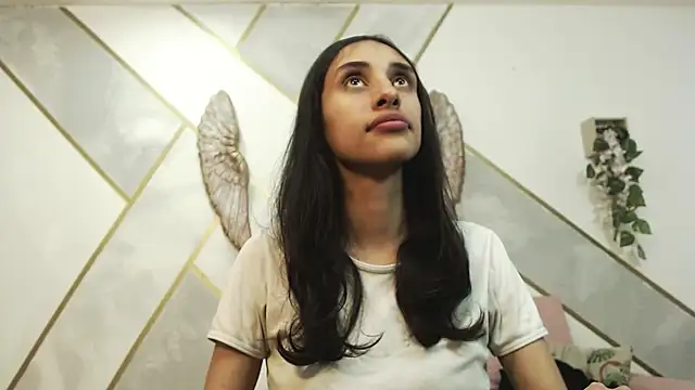 Snapshot of RoxanaCyrano_ chatting on October 2025 07:55:02 PM RoxanaCyrano online show from October 2025 07:55:02 PM