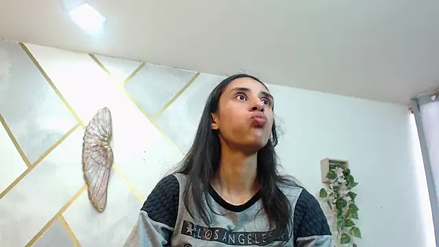 Snapshot of RoxanaCyrano_ chatting on November 2025 08:08:01 PM RoxanaCyrano online show from November 2025 08:08:01 PM