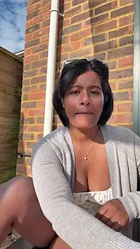 RoseMelanie online show from May 2026 07:02:02 AM