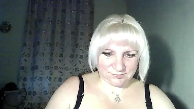 MeilomaWesa online show from November 2025 01:33:02 PM