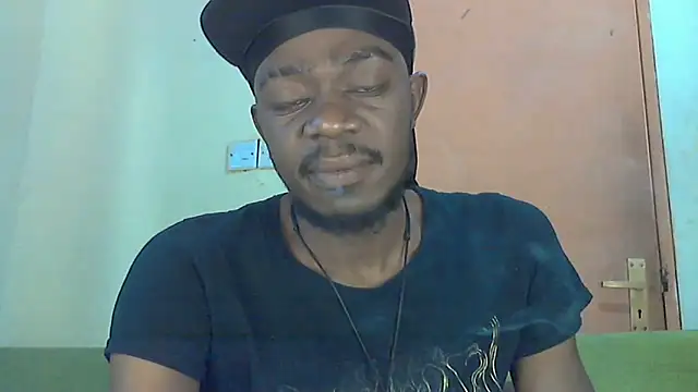 Snapshot of BIGDICKMULLAH chatting on October 2025 06:21:02 AM BIGDICKMULLAH online show from October 2025 06:21:02 AM