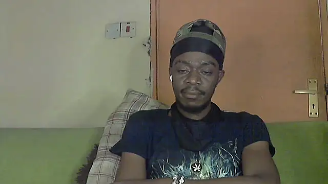 Snapshot of BIGDICKMULLAH chatting on October 2025 06:27:02 PM BIGDICKMULLAH online show from October 2025 06:27:02 PM