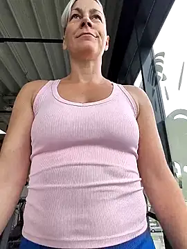 DarleenHot online show from May 2026 07:02:02 AM