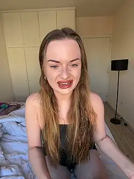 ElenaRebelle online show from March 2026 07:13:02 AM