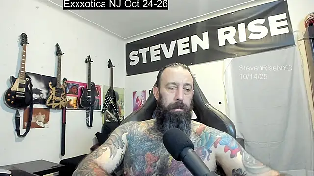 Snapshot of StevenRiseNYC chatting on October 2025 12:55:01 AM StevenRiseNYC online show from October 2025 12:55:01 AM