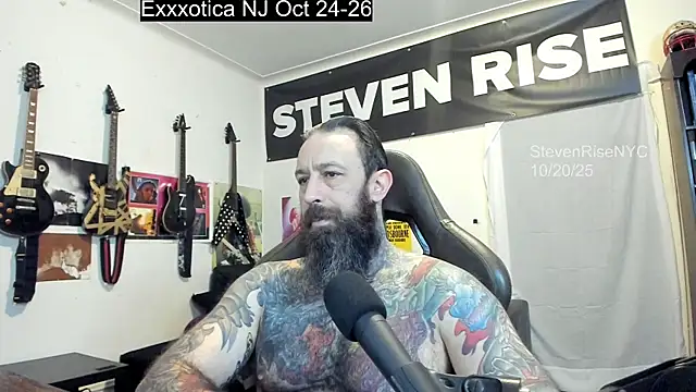 Snapshot of StevenRiseNYC chatting on October 2025 11:54:01 AM StevenRiseNYC online show from October 2025 11:54:01 AM