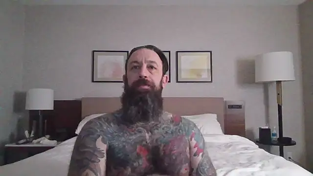 Snapshot of StevenRiseNYC chatting on October 2025 10:41:02 AM StevenRiseNYC online show from October 2025 10:41:02 AM