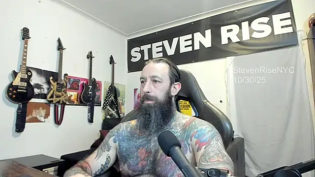 Snapshot of StevenRiseNYC chatting on October 2025 01:12:02 PM StevenRiseNYC online show from October 2025 01:12:02 PM