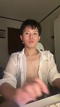 Snapshot of Plaxtique chatting on December 2025 05:42:01 PM Plaxtique online show from December 2025 05:42:01 PM