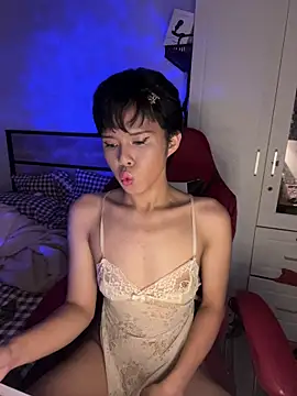 Snapshot of Plaxtique chatting on February 2026 06:22:02 PM Plaxtique online show from February 2026 06:22:02 PM