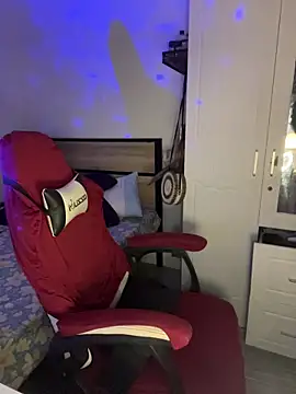 Snapshot of Plaxtique chatting on March 2026 02:57:01 PM Plaxtique online show from March 2026 02:57:01 PM